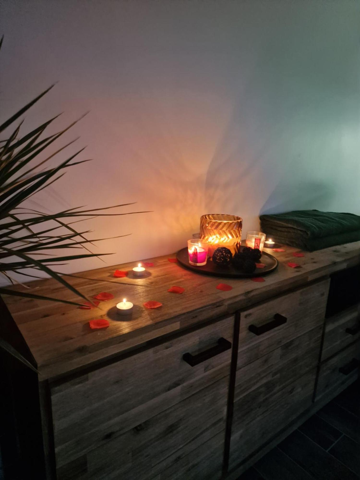 Atoumo Appartement Love Jacuzzi & Jardin Disneyland Paris Quincy-Voisins Екстериор снимка